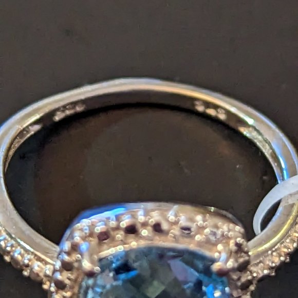 Pastel Blue sky blue topaz Cushion Cut ring - Picture 3 of 5